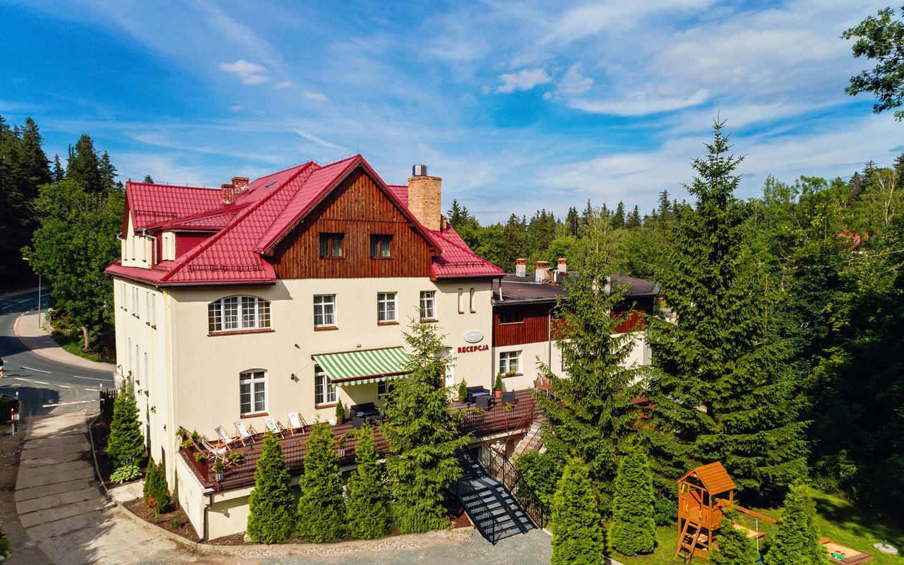 Lesny Dwor Bed & Breakfast Karpacz Exterior photo